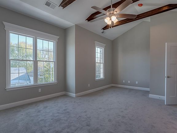 2nd image of 512 Maryland Ave APT 102