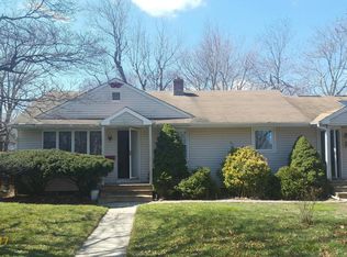 10 Monmouth Rd, Eatontown, NJ 07724