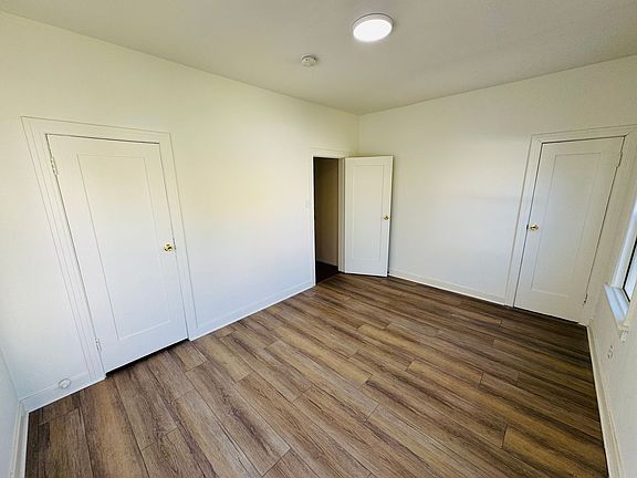 4th image of 860 N Oxford Ave #8605