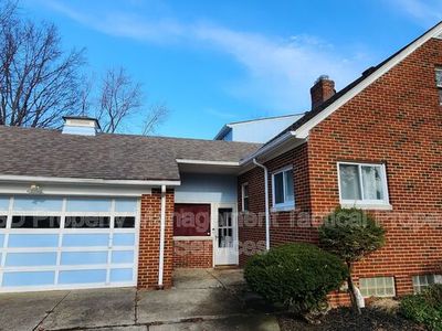 21329 Lake Shore Blvd, Euclid, OH, 44123