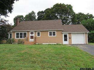 80 Paddock Pl, Hudson, NY 12534