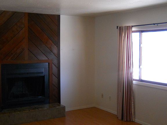 2nd image of 112 Bridger Ct