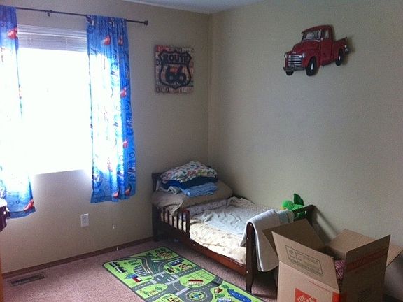 5th image of 1718 W Mockingbird St