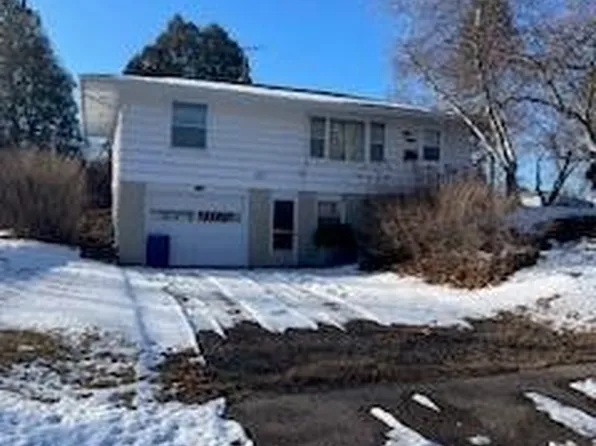 3316 71st St E, Inver Grove Heights, MN 55076