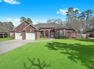 814 McDaniel Dr, Magnolia, TX 77354