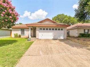 3621 Alexandria Dr, Arlington, TX 76015
