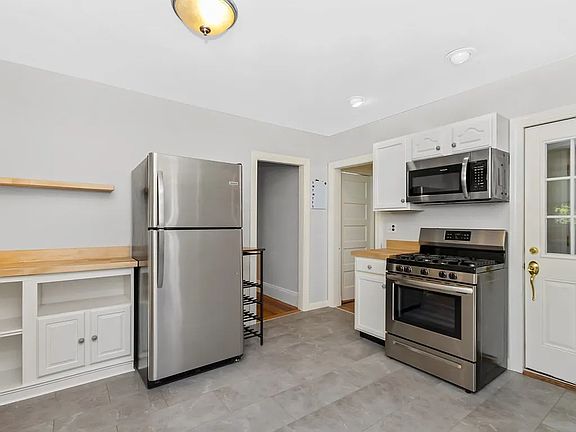4th image of 41 S Munroe Ter APT 1