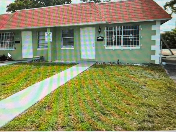 1035 NW 8th Ave, Fort Lauderdale, FL 33311