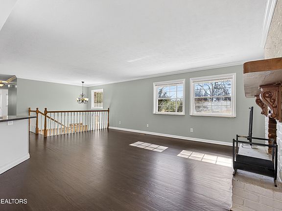 5th image of 98 Oklahoma Ave