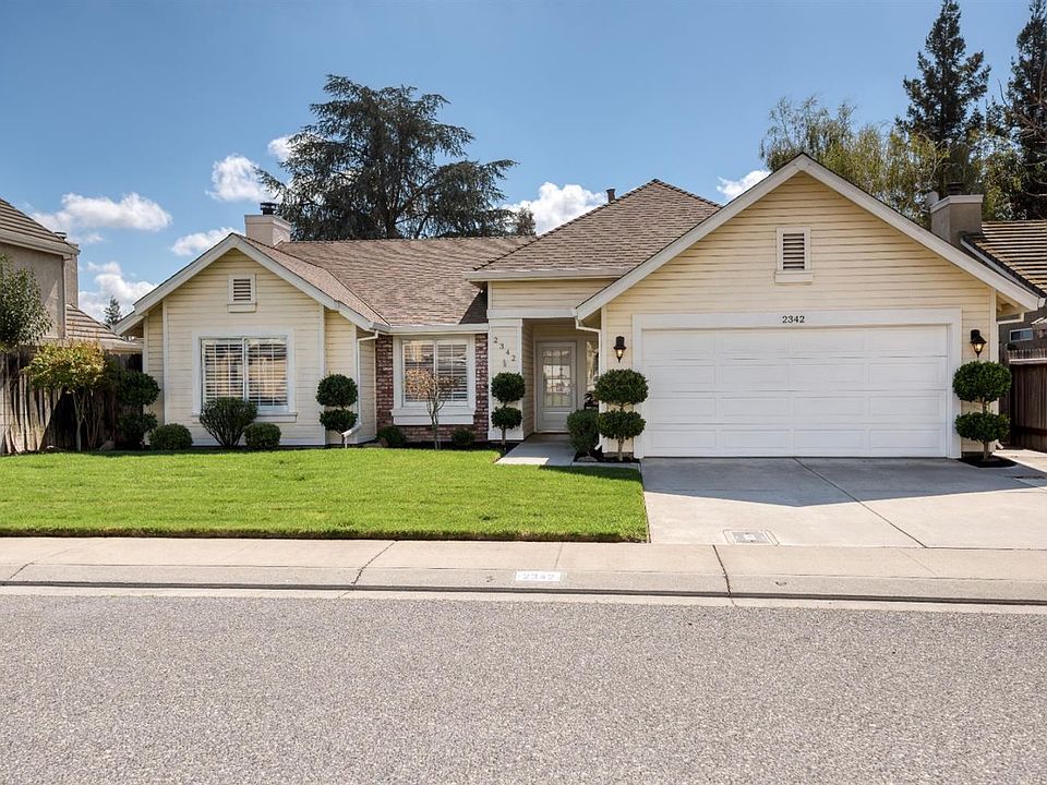1st image of 2342 Heritage Manor Dr