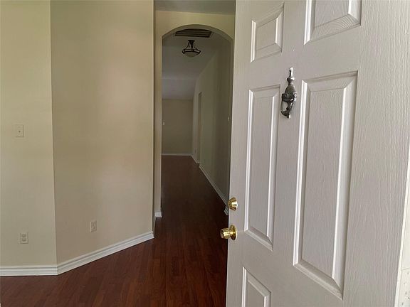4th image of 4247 Field Meadow Dr