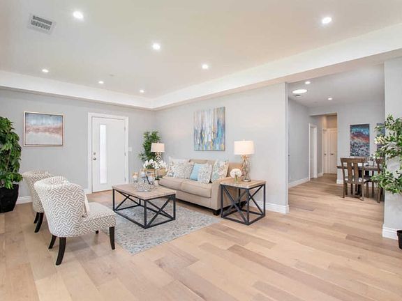 2nd image of 695 Clara Vista Ave
