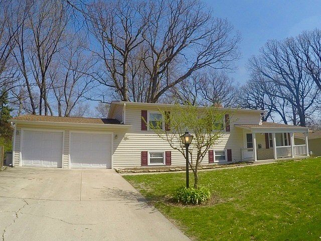 1st image of 12 Knollwood Dr