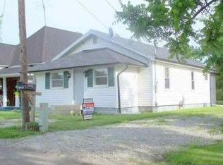 2103 E 14th St, Muncie, IN 47302