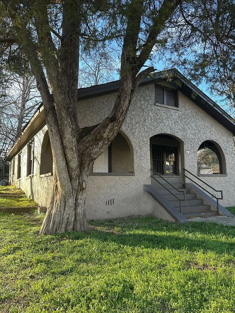 Building Photo - 3012 Anniston Ave