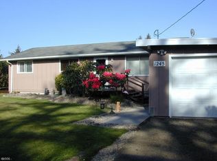 1245 S Crestline Dr, Waldport, OR