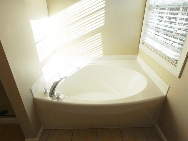 2713 Gross Ave — Photo 12