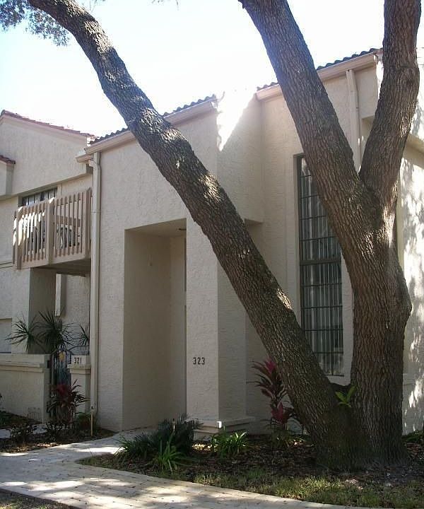 1st image of 323 Los Prados Dr