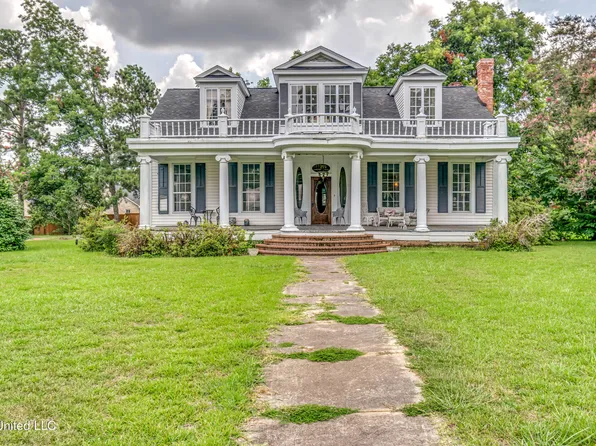403 W Georgetown St, Crystal Springs, MS 39059