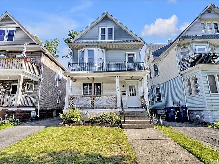 27 Como Ave #1 — Photo 2