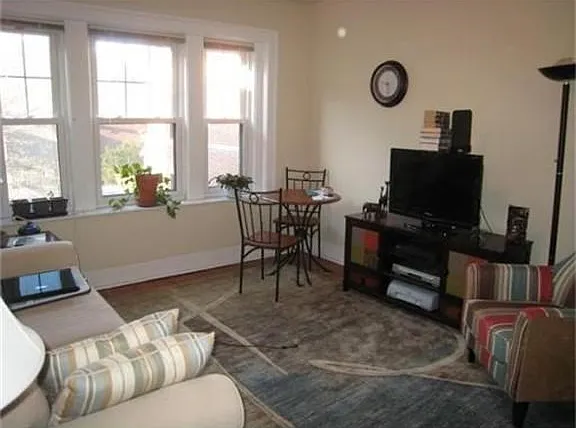 590 Washington St #2 — Photo 2
