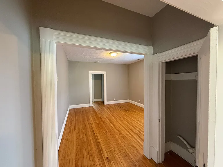 118 N Glenwood Ave — Photo 13