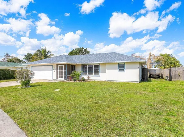 2538 Canterbury Drive S, Riviera Beach, FL 33407