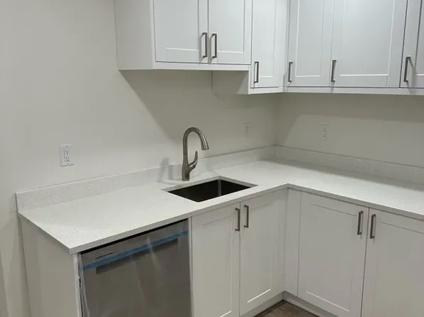 201 Farnsworth Ave Unit 1, Bordentown, NJ 08505