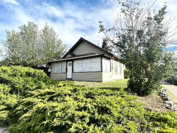 1902 Nicola Ave, Merritt, BC V1K 1R6