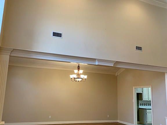 3rd image of 5816 Willow Wood Ln