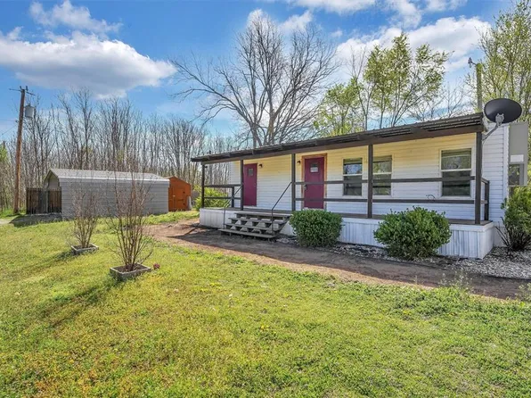 802 S Walnut Ave, Erick, OK 73645
