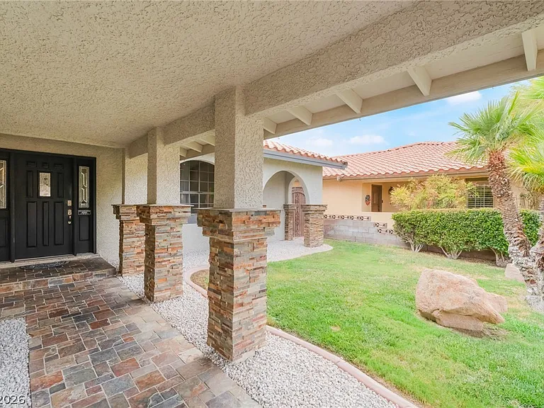 7425 Copper Crown Ct — Photo 4