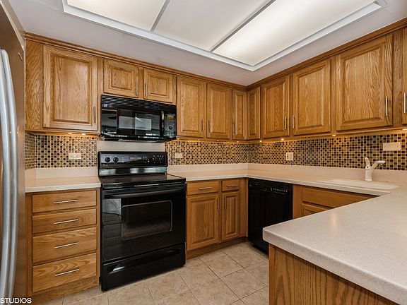 5th image of 155 N Harbor Dr APT 1607