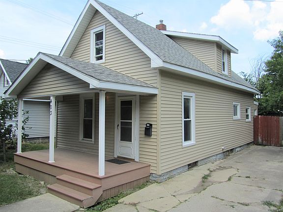 2nd image of 403 S Francis Ave