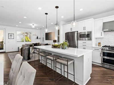 1062 Hampton Dr, Costa Mesa, CA, 92627