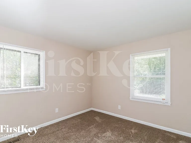 2932 Tiffany Dr SW — Photo 13