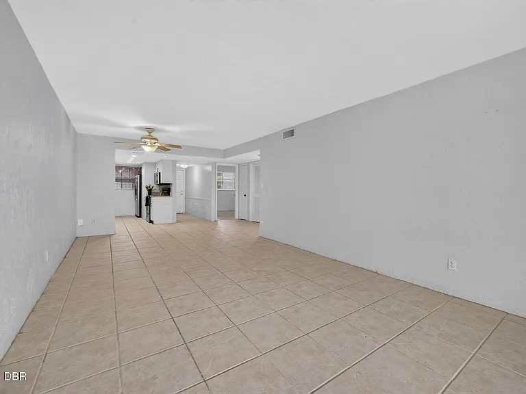 118 S Halifax Ave #402 — Photo 12