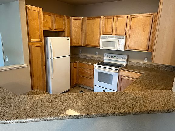 4th image of 1900 Danbrook Dr Unit 514