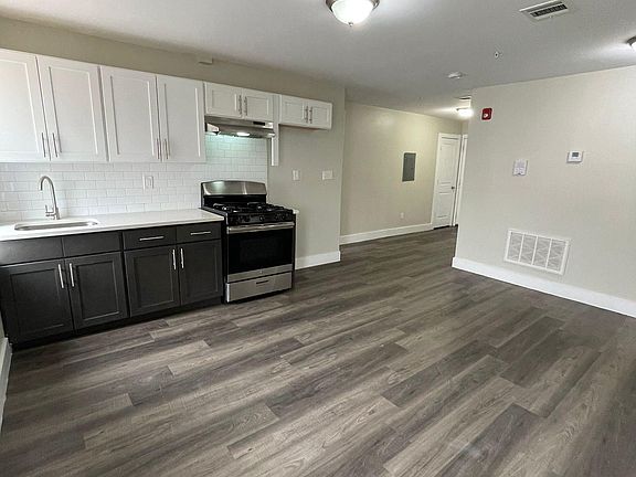 4th image of 175 Munn Ave #202A