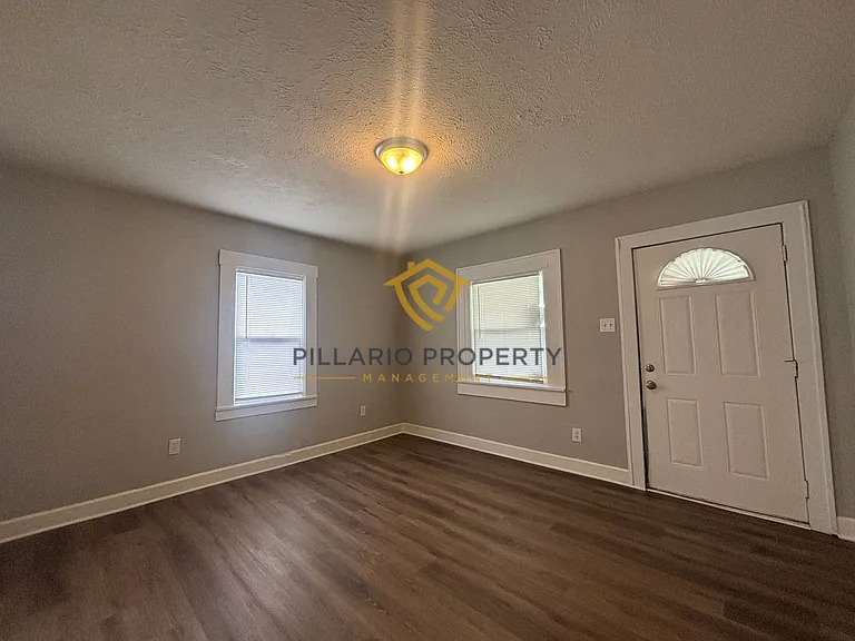 2815 Brookside Ave — Photo 16