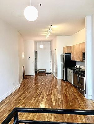 2nd image of 101 Jefferson Ave #1G