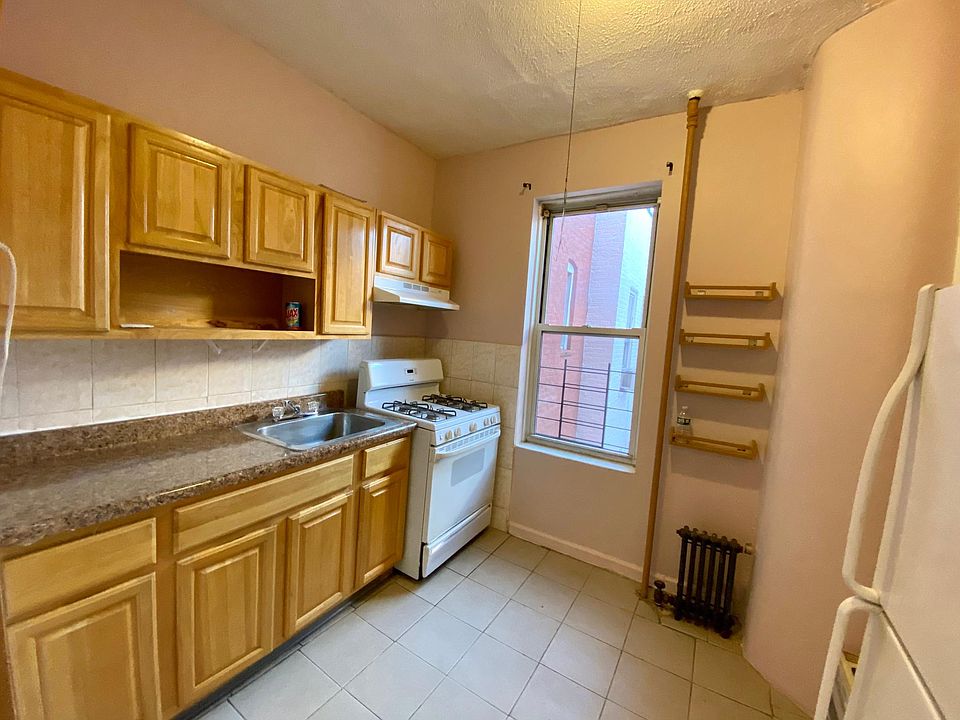 1st image of 1405 71st St APT 3