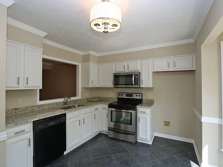 1261 Whitlock Ridge Dr SW — Photo 4