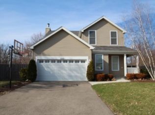 550 Old Oak Cir, Algonquin, IL