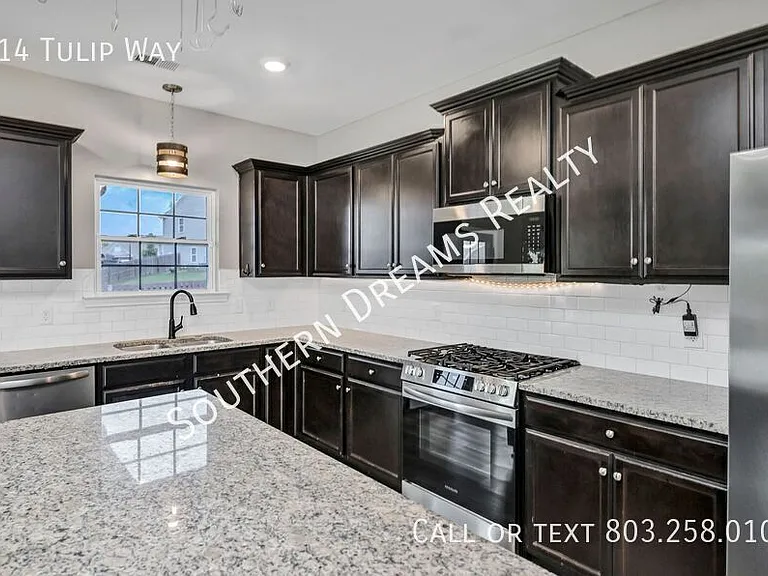 414 Tulip Way — Photo 18