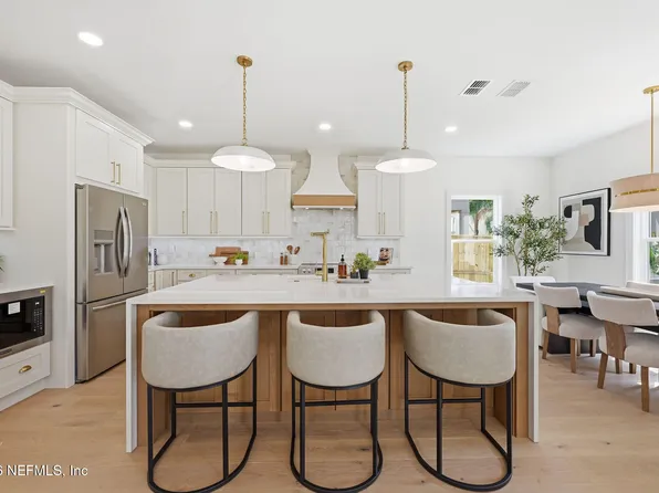 802 4TH Street S, Jacksonville Beach, FL 32250