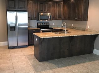 300 Fox Hills Dr #1, Green River, WY 82935