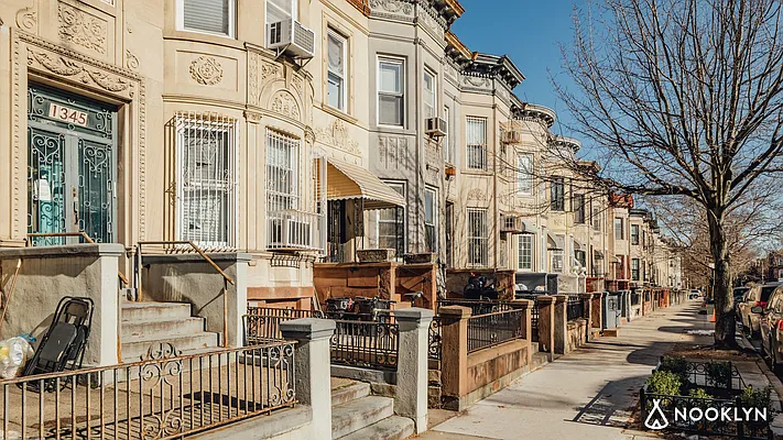 Rented by Nooklyn NYC LLC | media 22