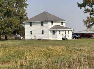 36120 194th St, Miller, SD 57362