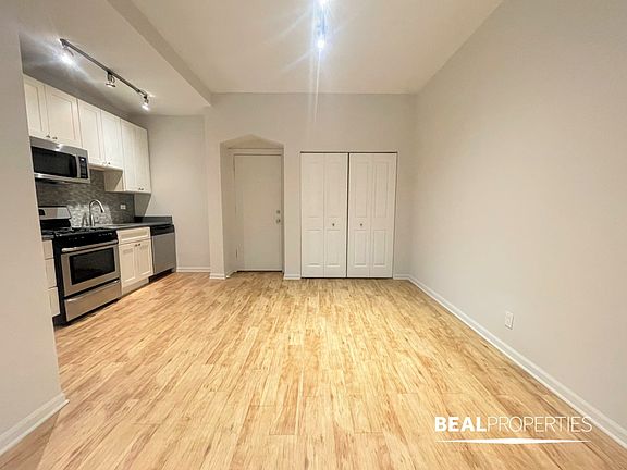 5th image of 2834 W Palmer St #Gdn2